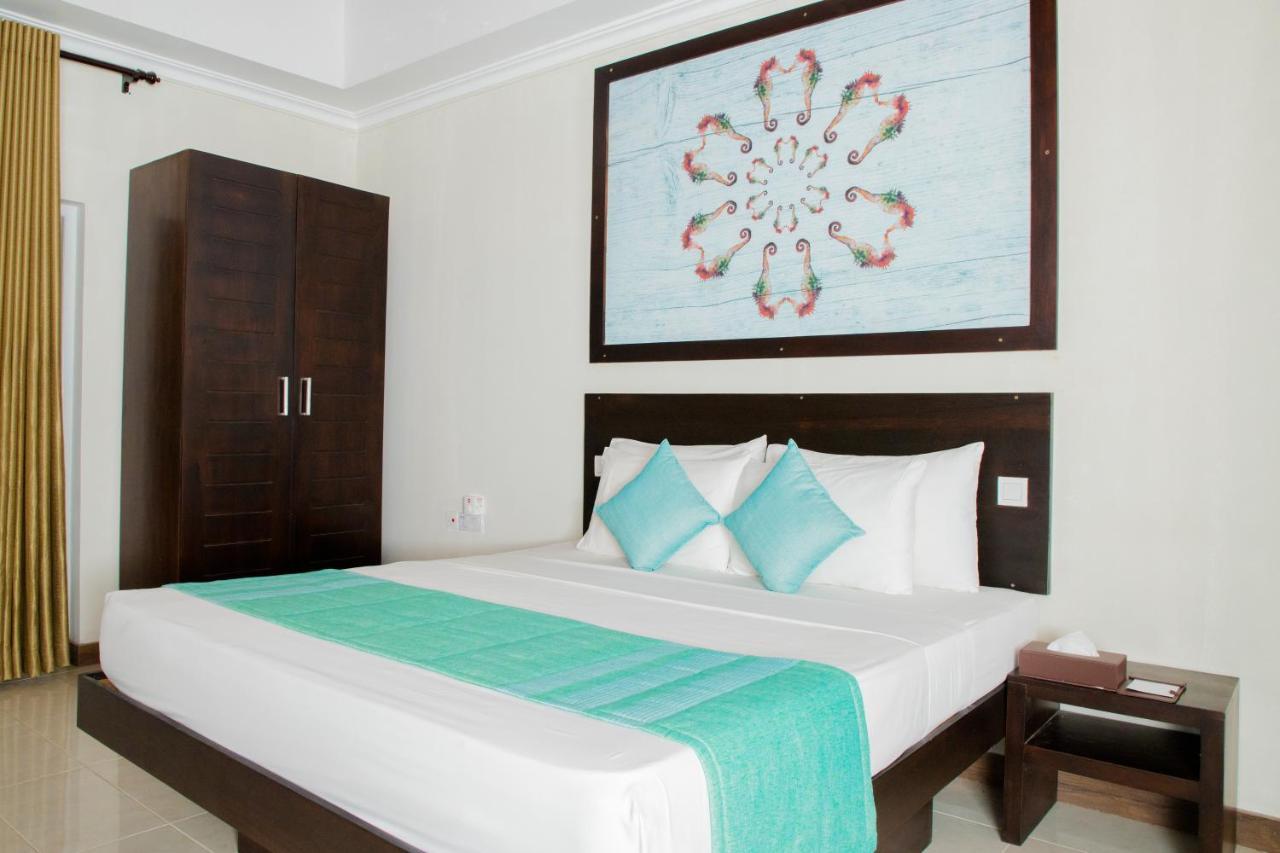 Seahorse Hotel & Spa 니곰보 외부 사진