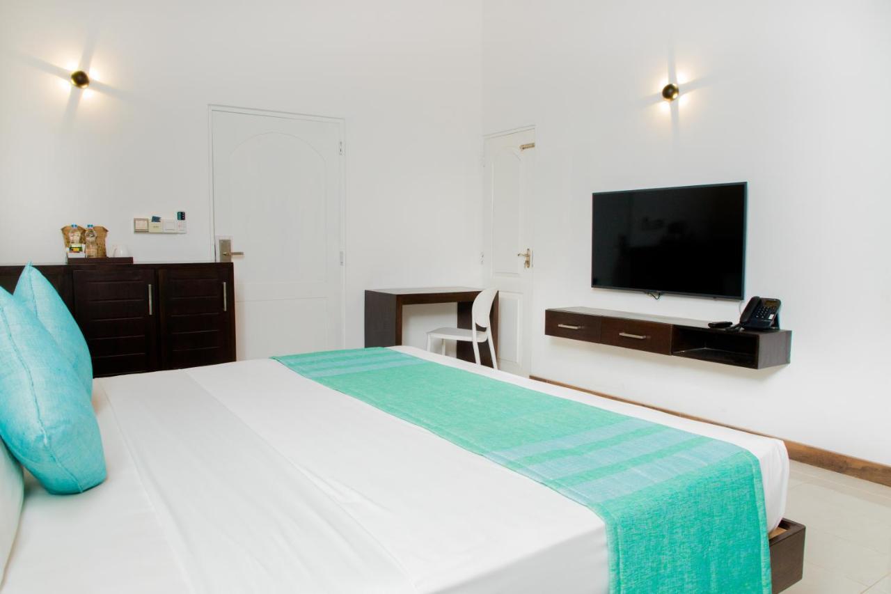 Seahorse Hotel & Spa 니곰보 외부 사진